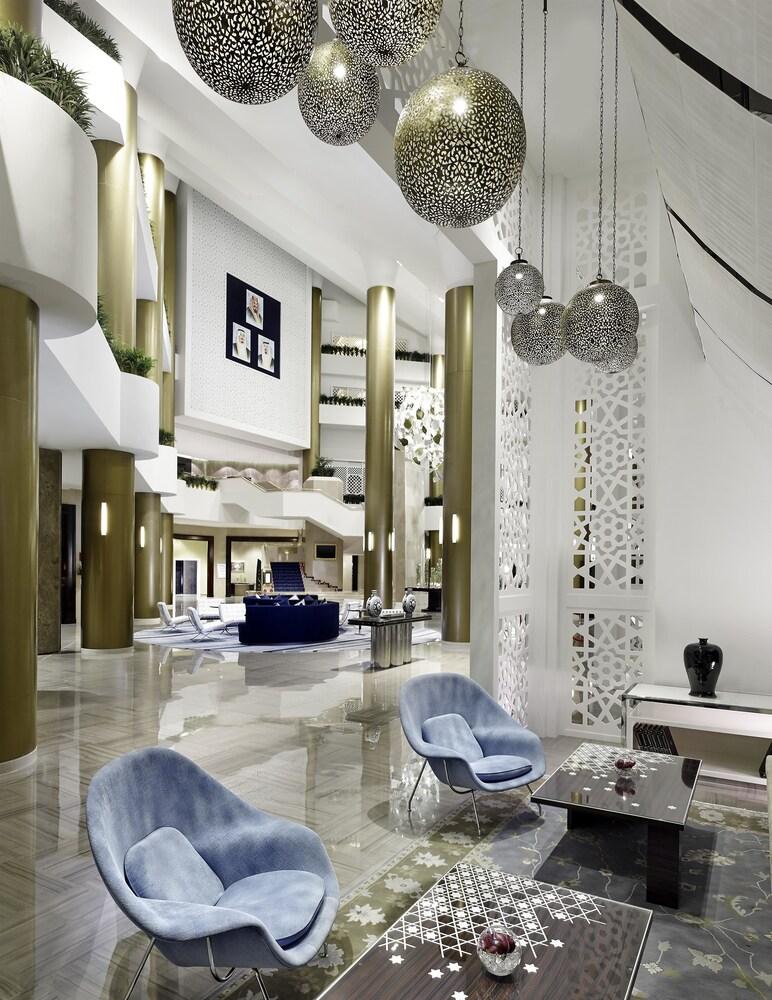 Le Meridien Al-Chubar Zewnętrze zdjęcie The lobby of the hotel