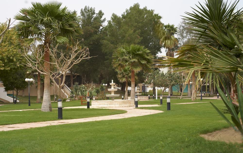 Le Meridien Al-Chubar Zewnętrze zdjęcie The park