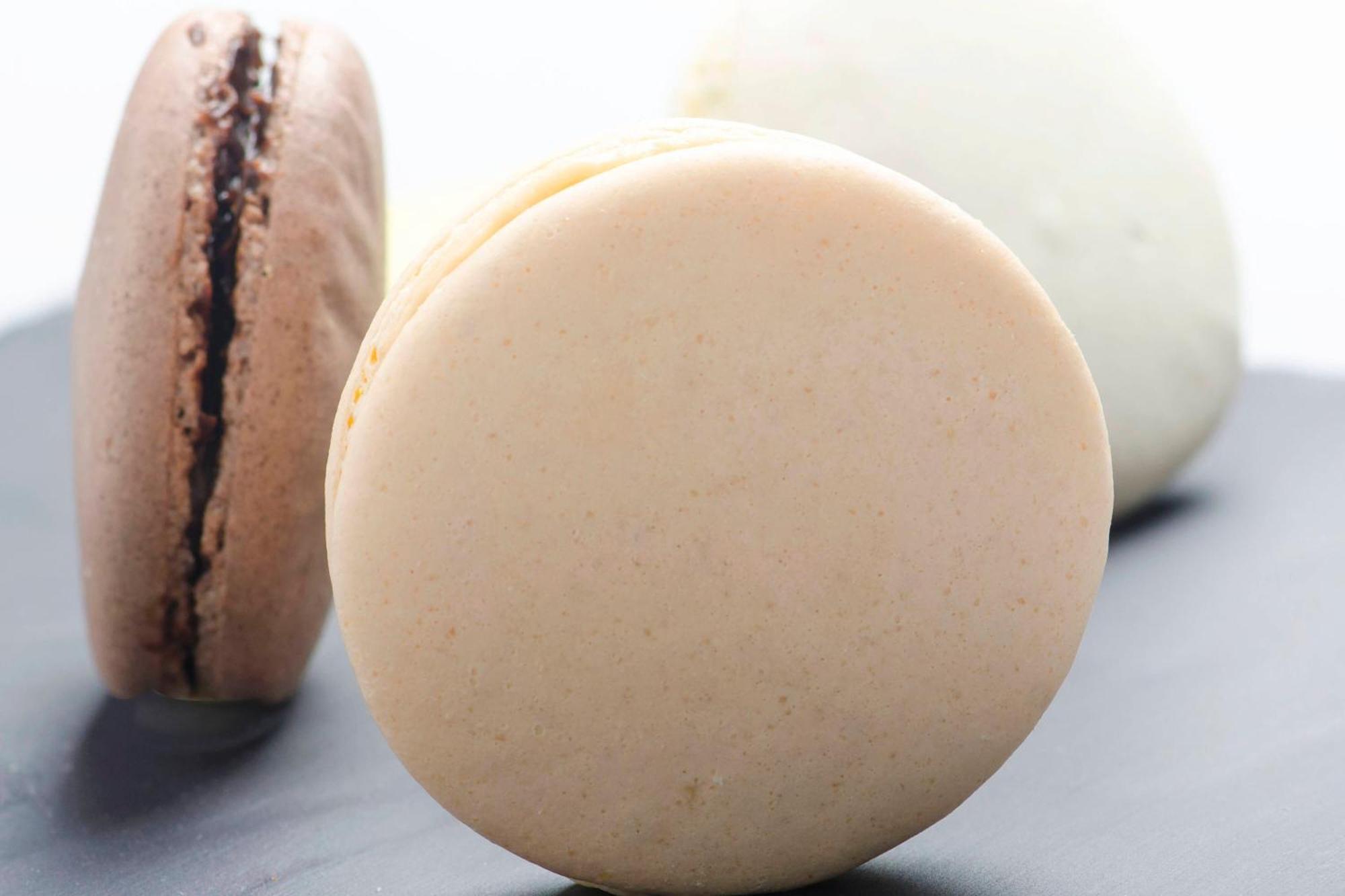Le Meridien Al-Chubar Zewnętrze zdjęcie Macarons