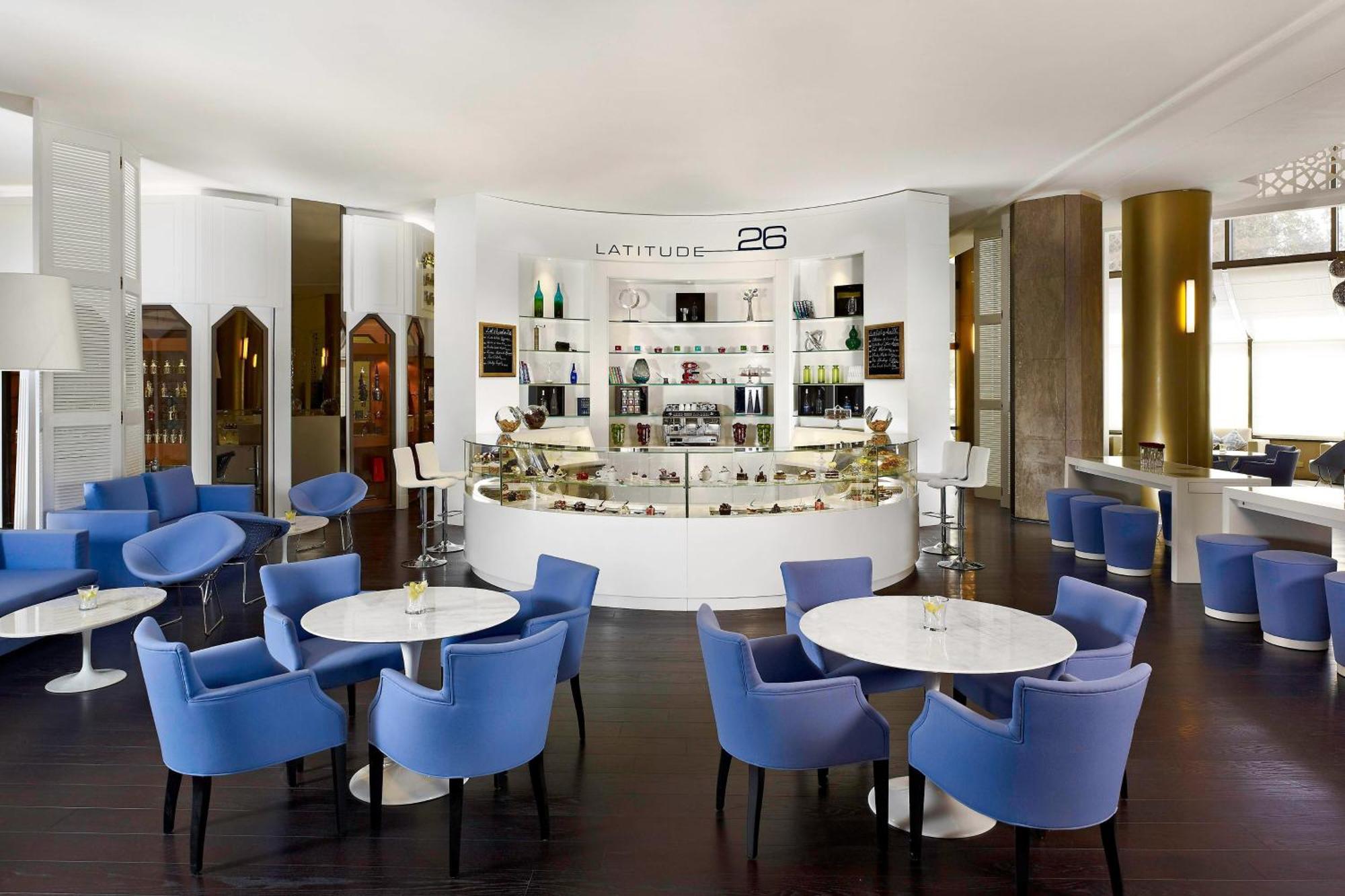 Le Meridien Al-Chubar Zewnętrze zdjęcie Lounge 26