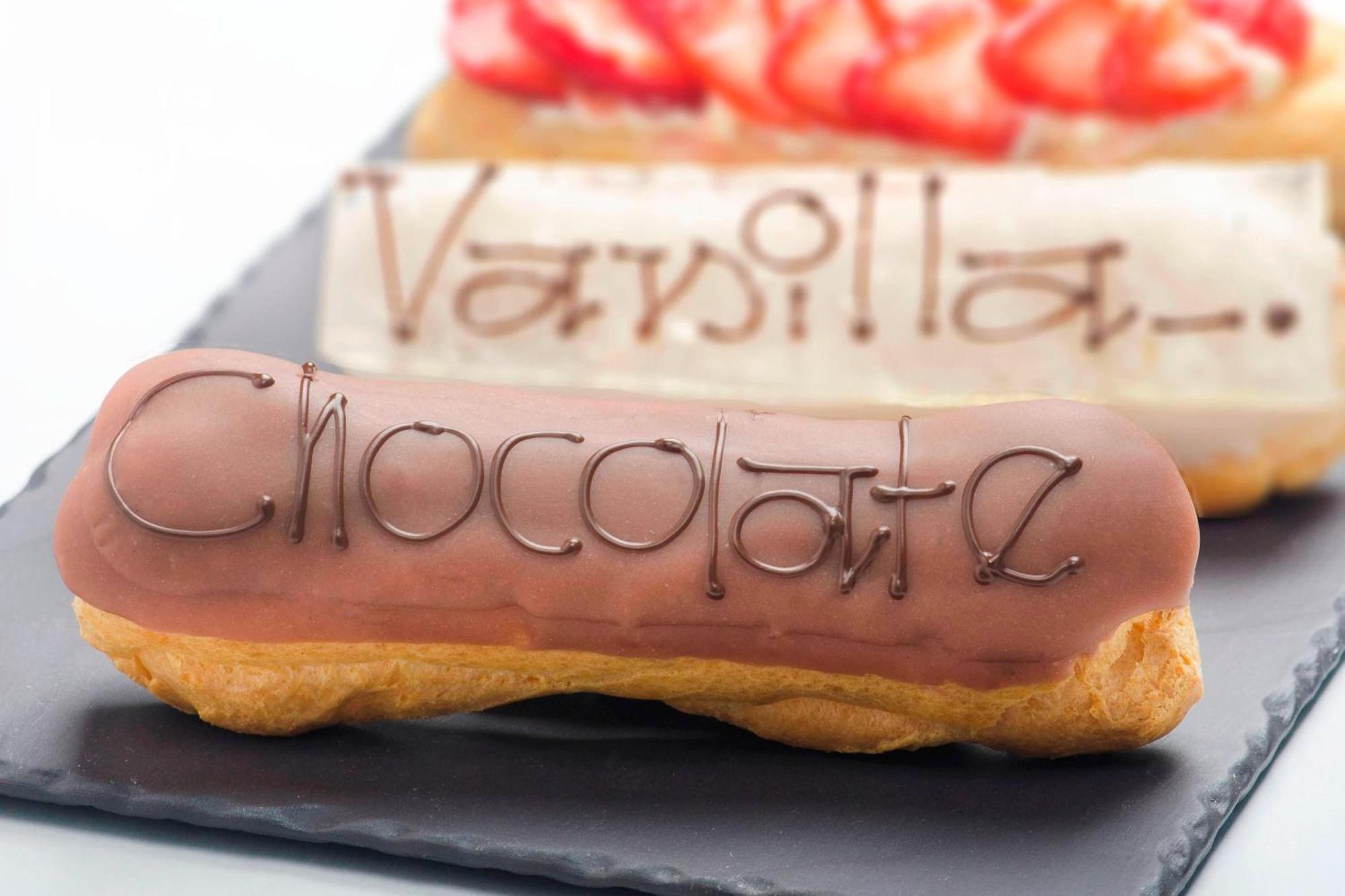Le Meridien Al-Chubar Zewnętrze zdjęcie Chocolate eclair