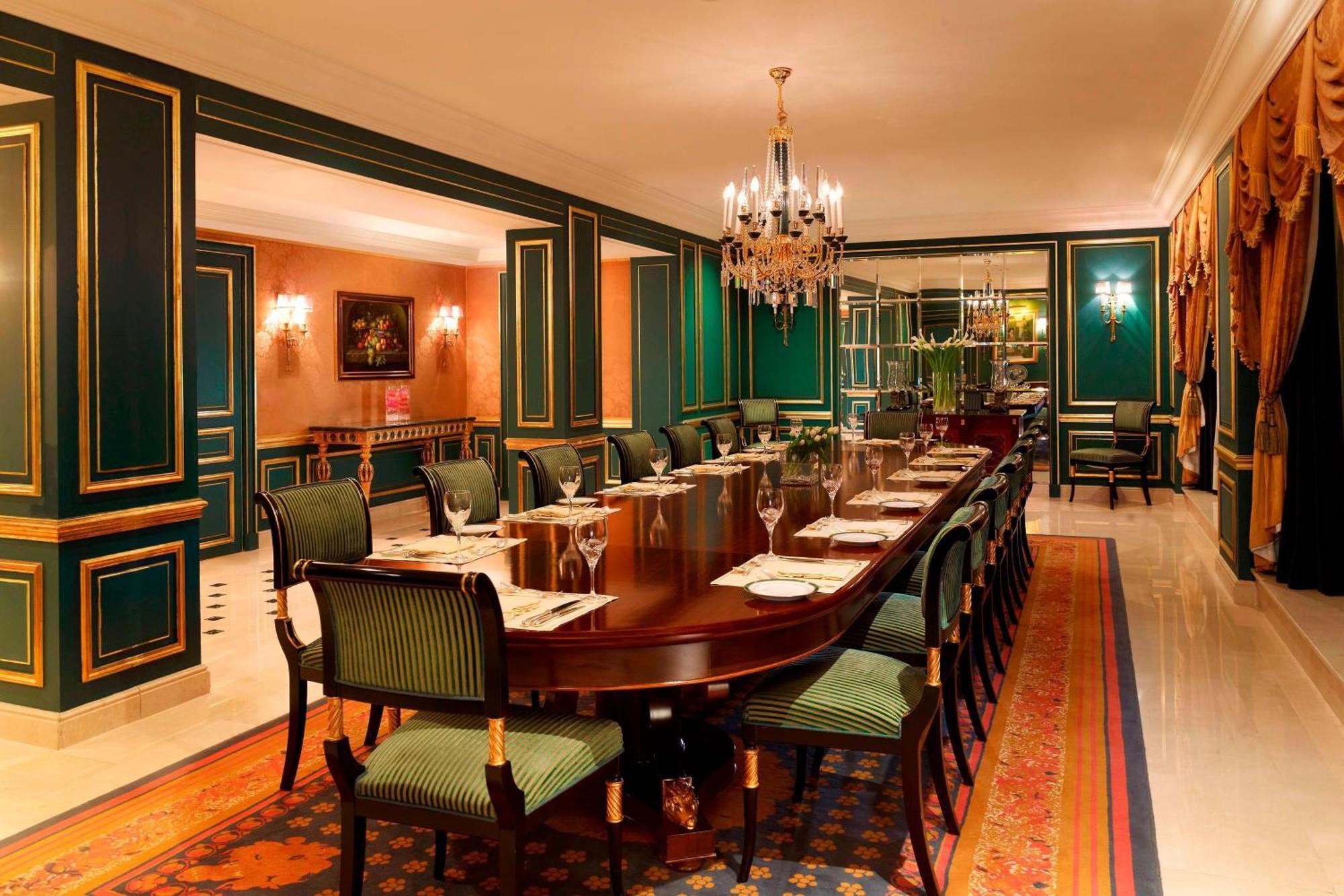 Le Meridien Al-Chubar Zewnętrze zdjęcie The restaurant